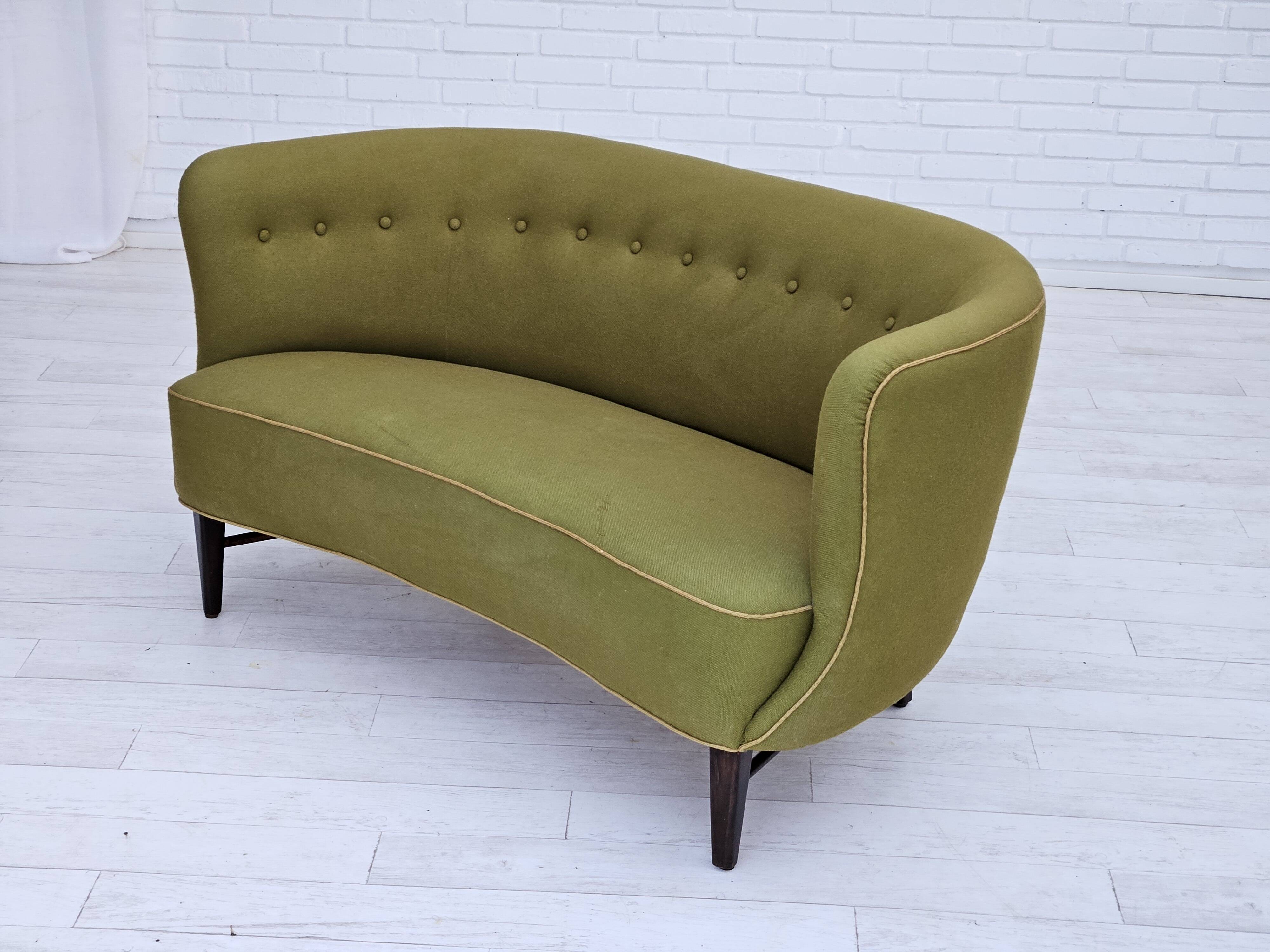 Canapé danois 2 places, bon état d'origine, meuble laine, chêne.