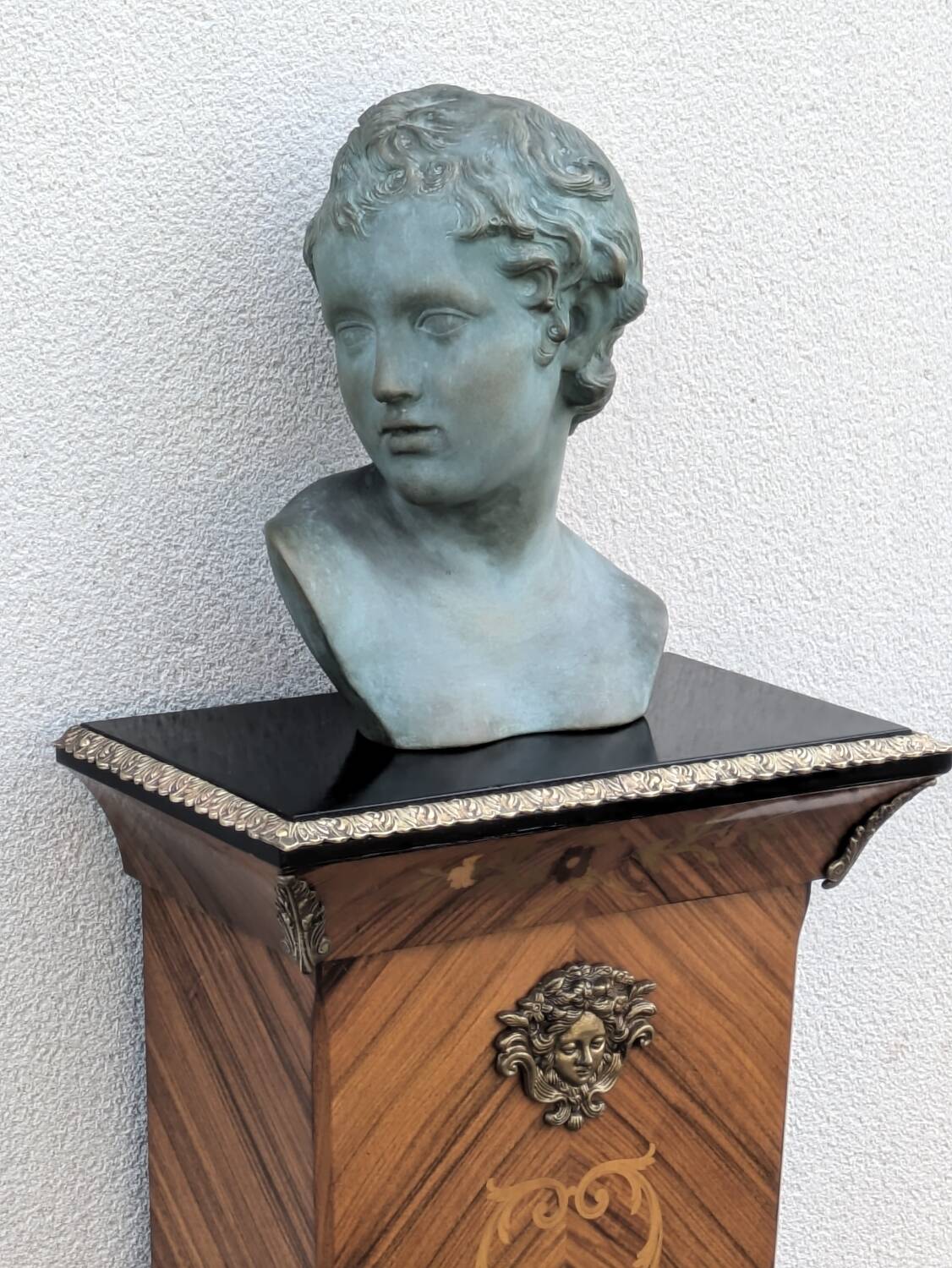 Vintage column in rosewood and bronze marquetry, mid-century