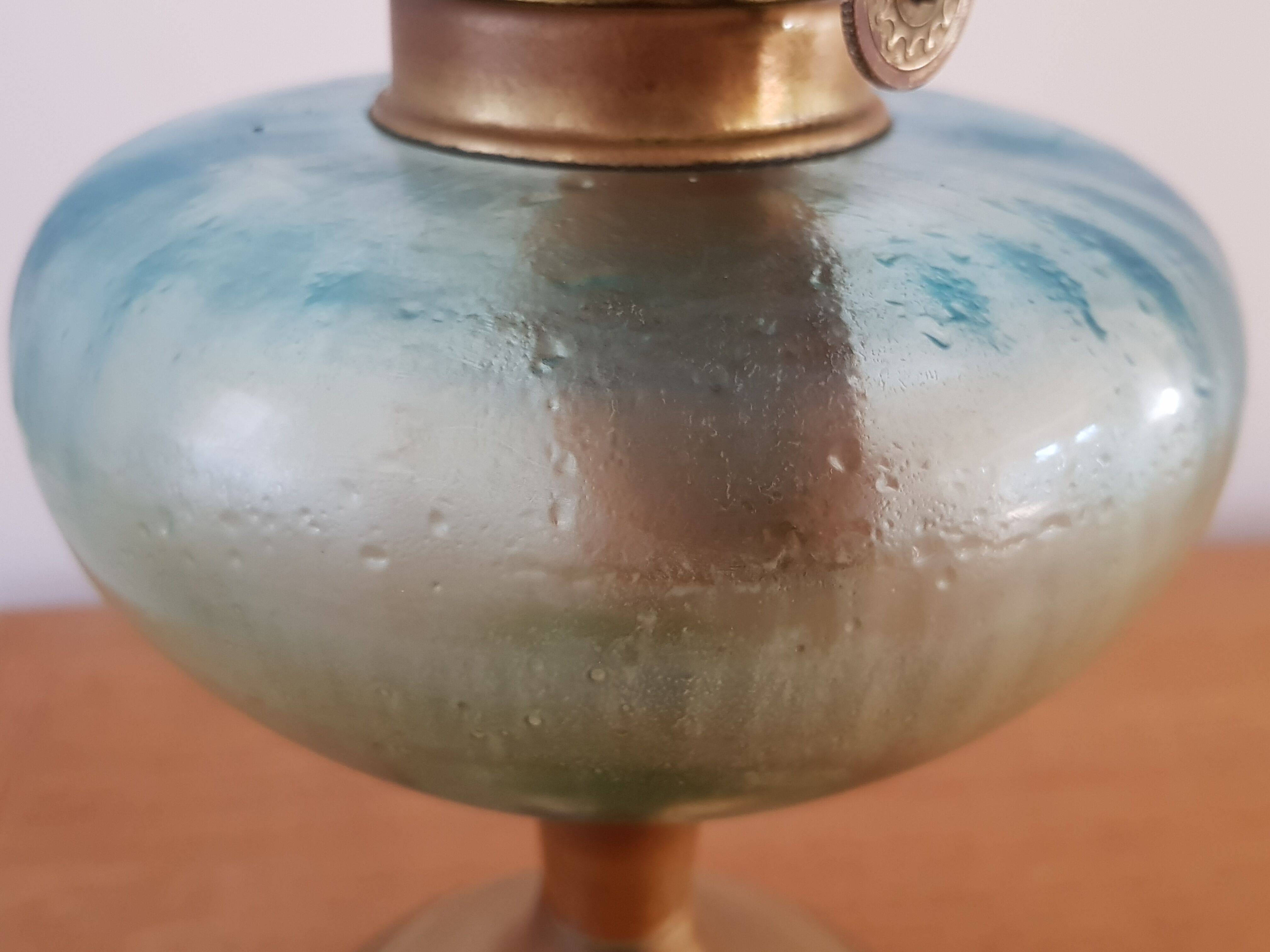 Oil or kerosene lamp