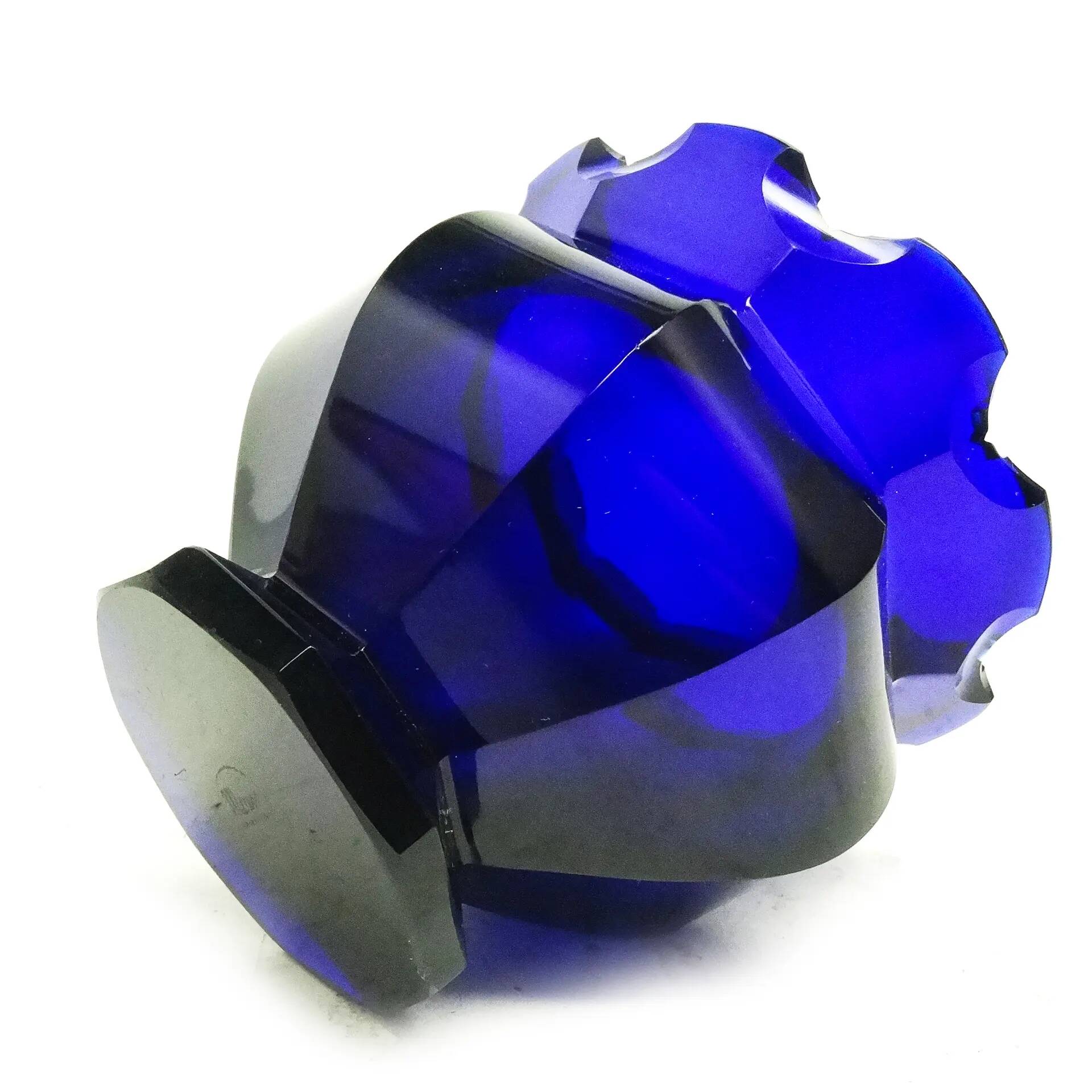Vase Biedermeier, verre cobalt, République tchèque, 19e siècle