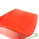 Chaise rouge Vertex, Miroslav Navratil des années 1960