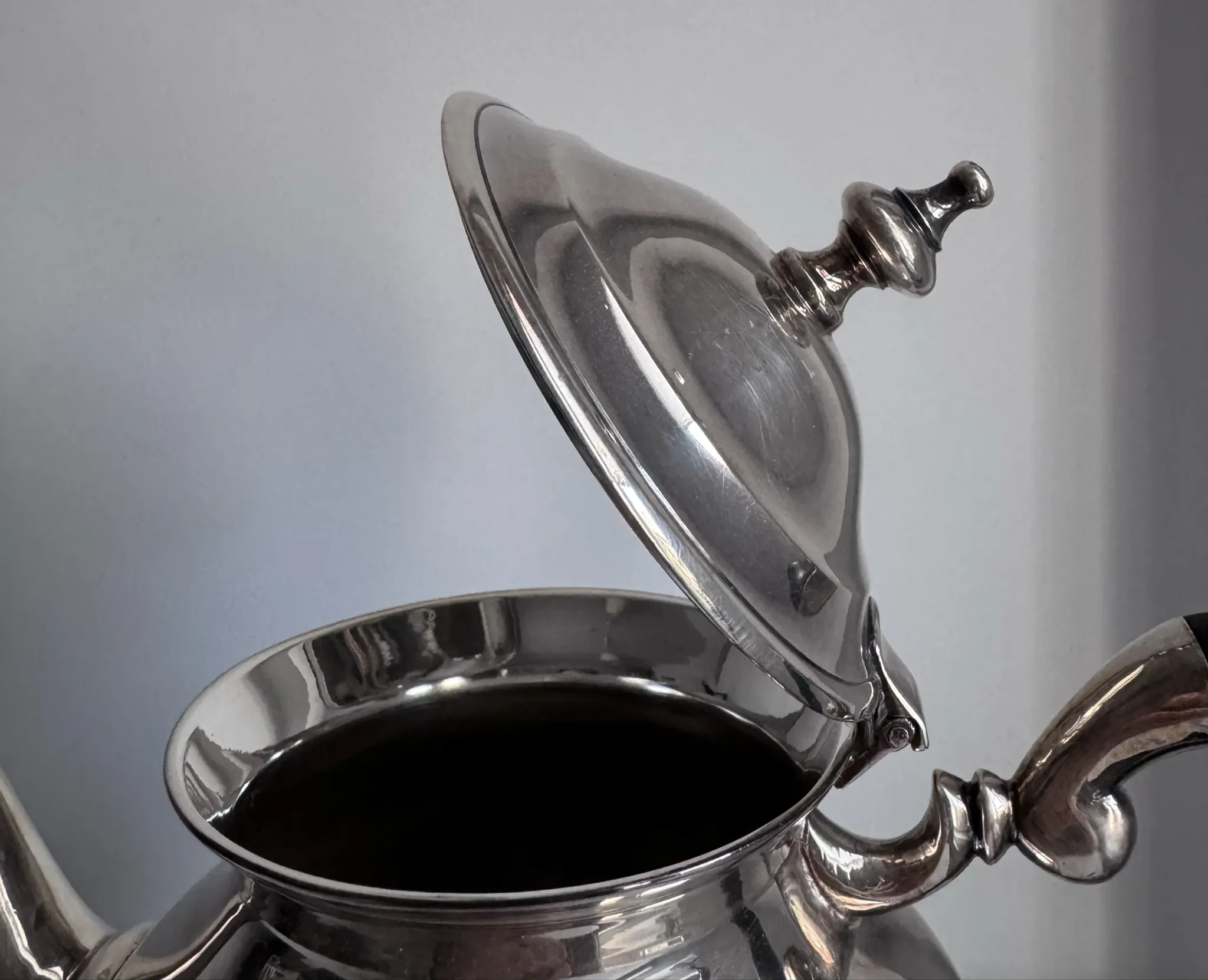 Cafetière et théière métal argenté