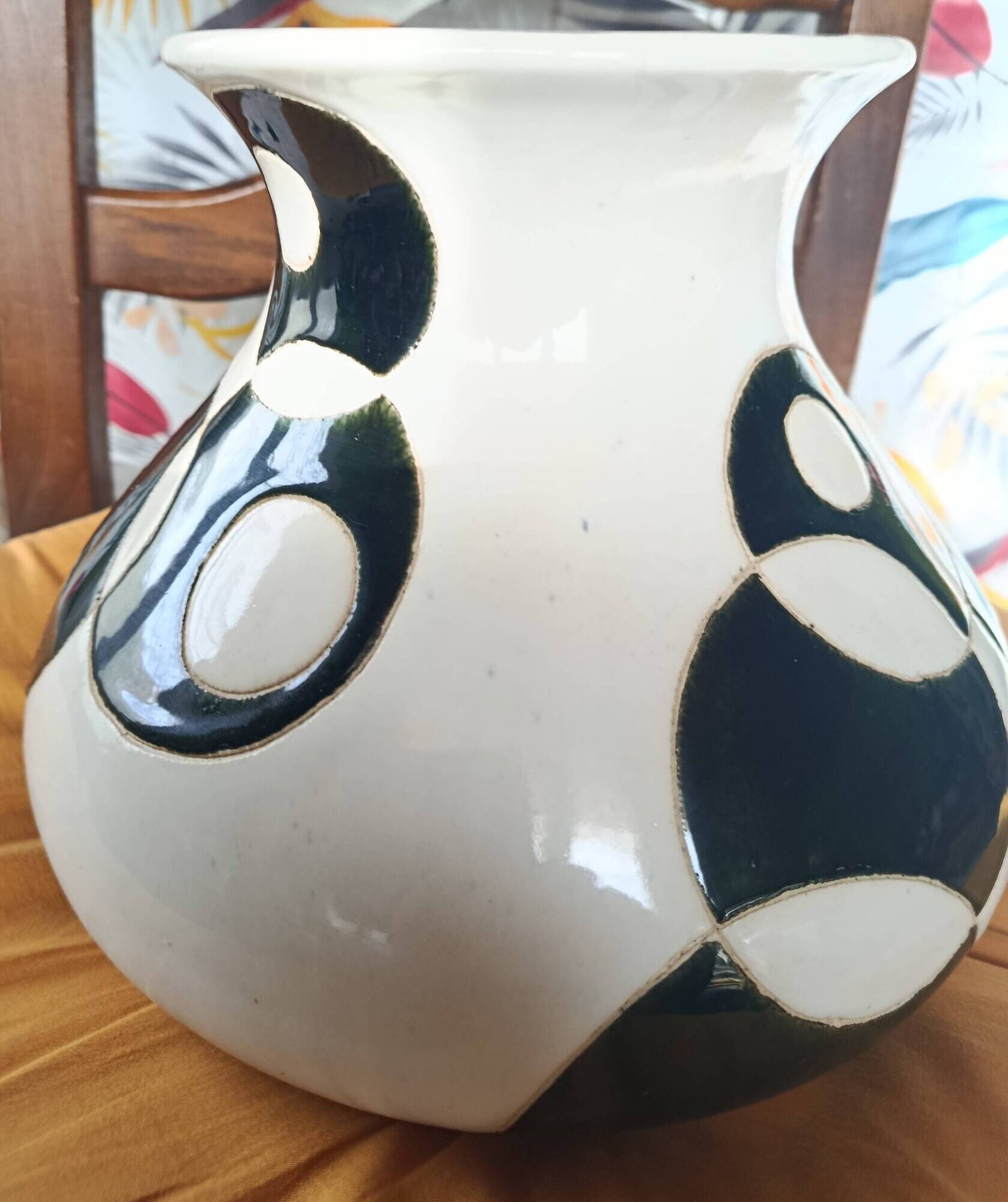 Ceramic ball vase with black and white circles Art Deco Italy Vintage 1940