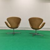 Paire de chaises Arne Jacobsen Swan Fritz Hansen