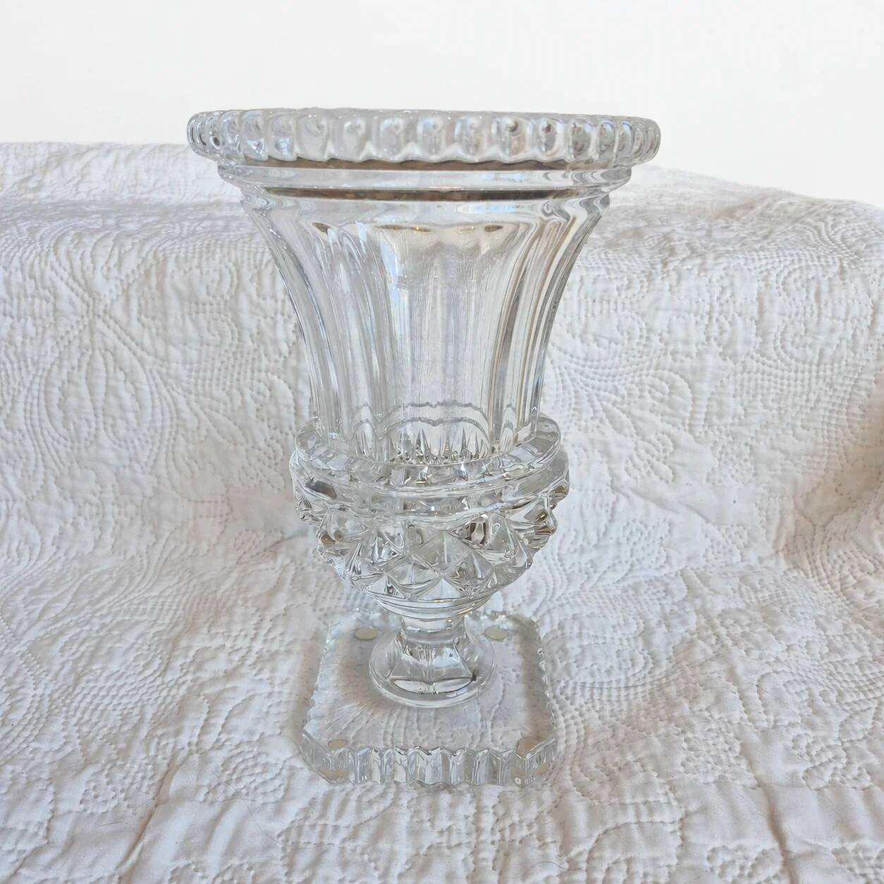 Crystal vase signed Art Vannes France – Médicis shape – 28 cm