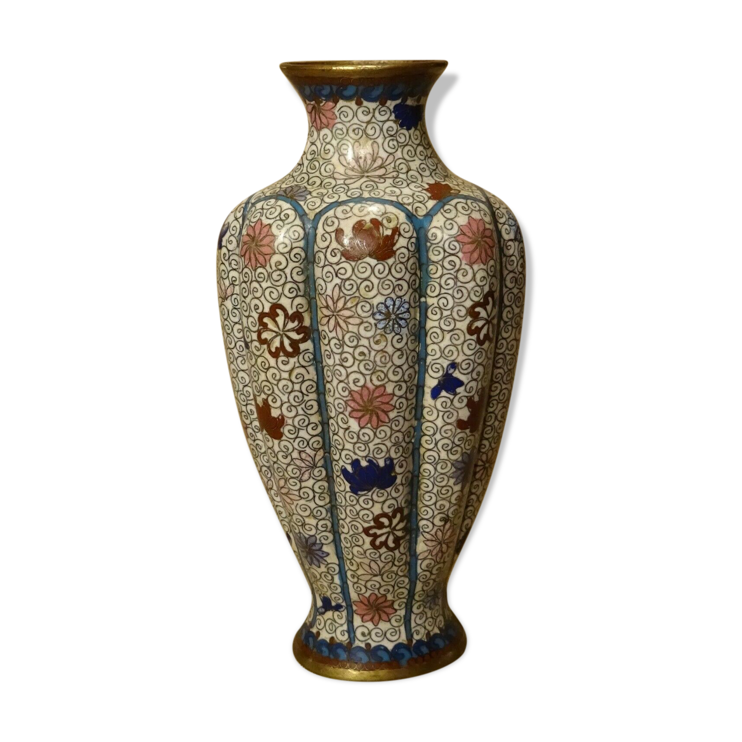 Asian vase in walled brass