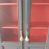 Painted showcase