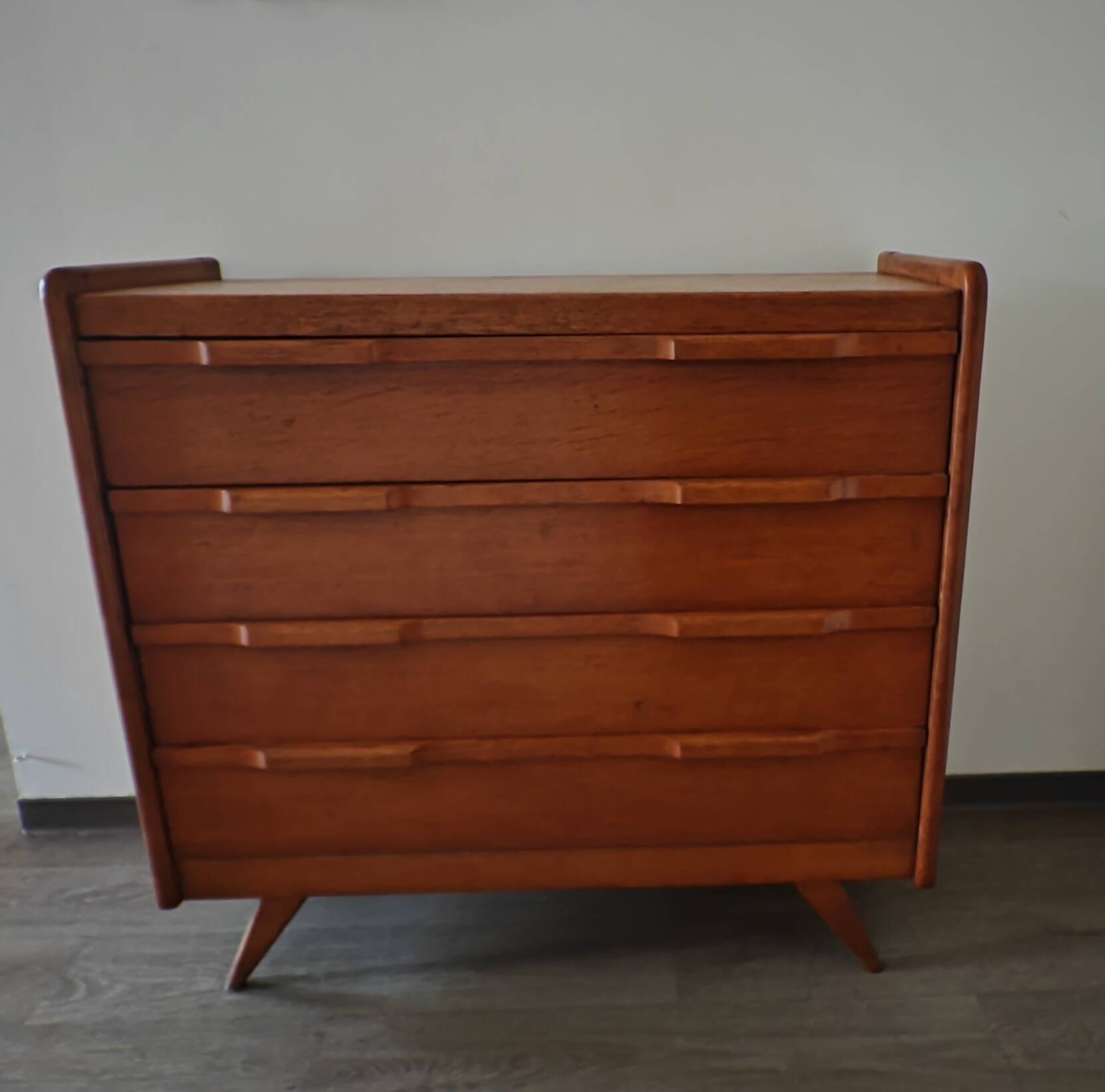 Scandinavian chest of drawers