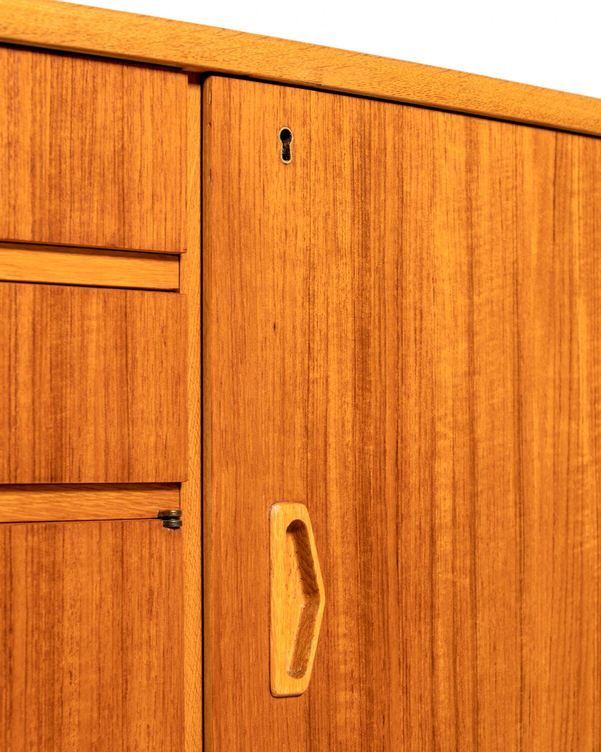 Buffet scandinave en teck et chêne, années 1960