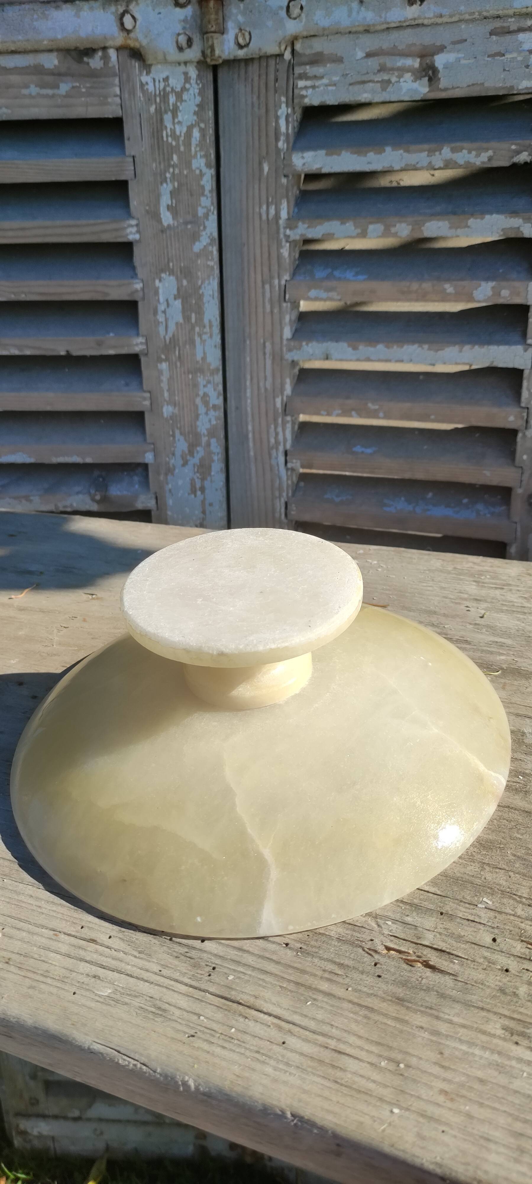 Vintage cut in white alabaster