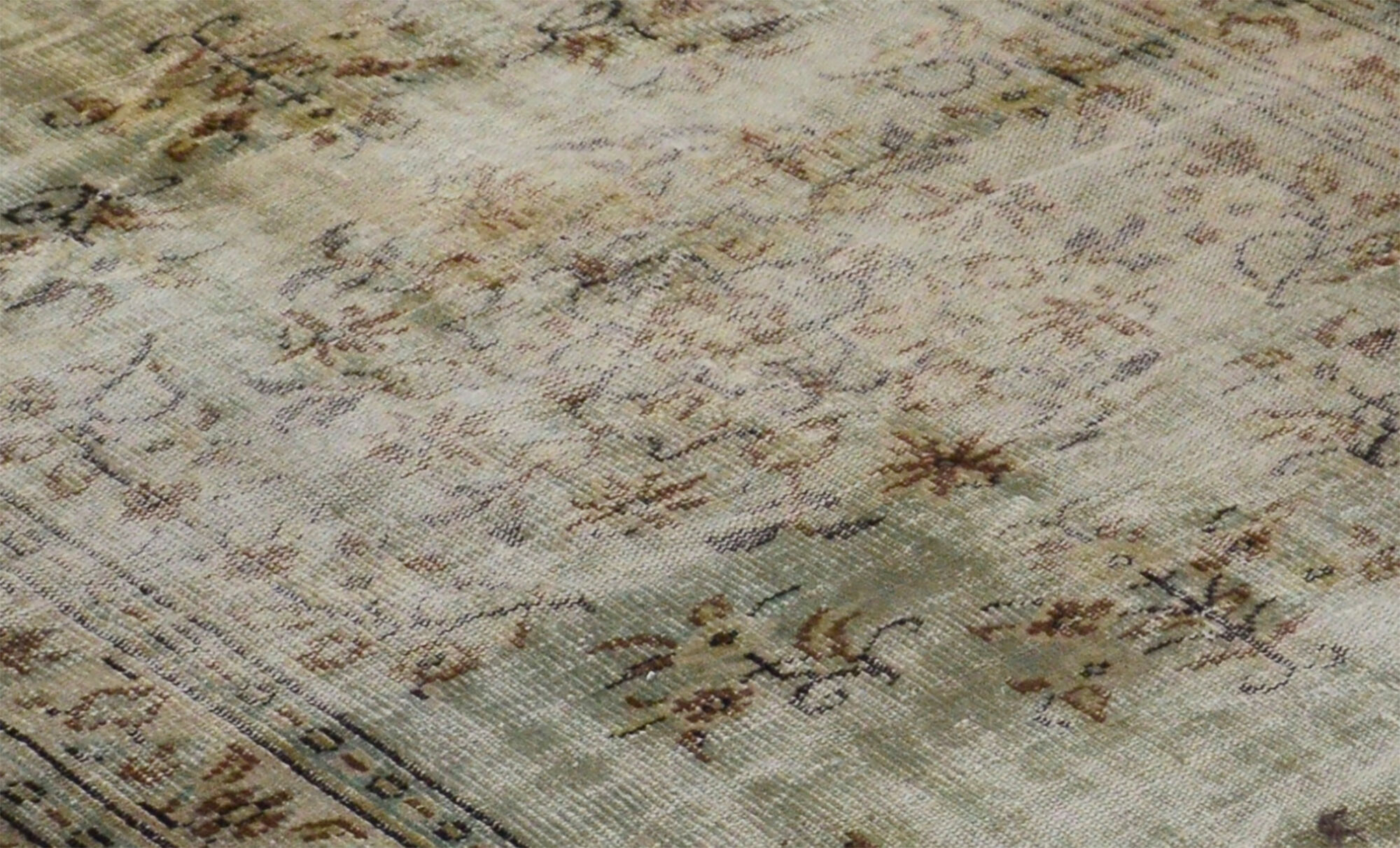 Anatolian handmade vintage rug