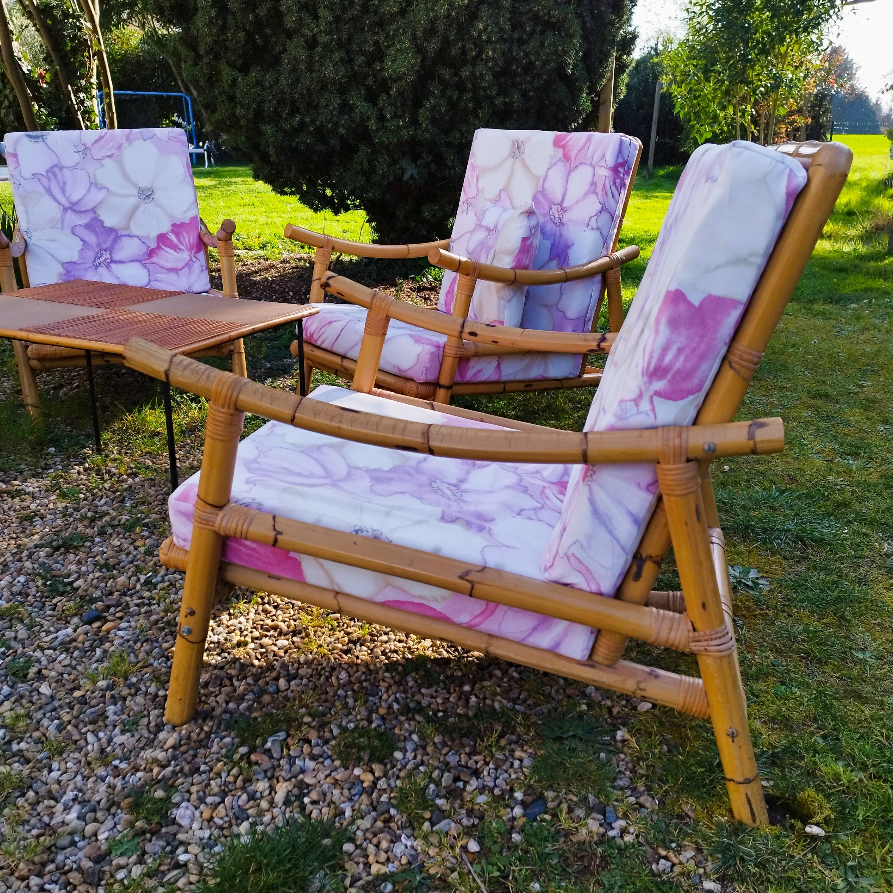 4 fauteuils en bambou et table basse vintage