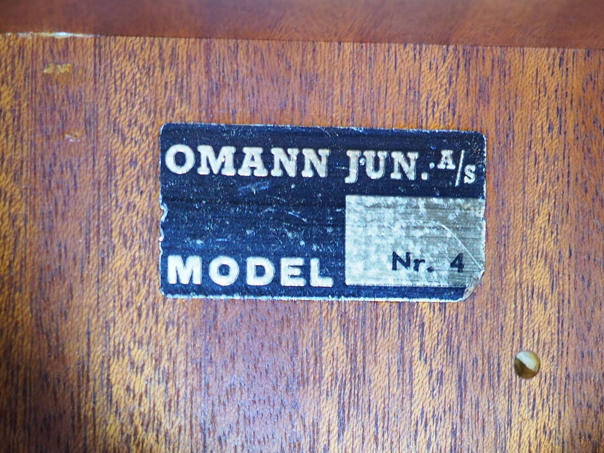 Cabinet en palissandre, design danois, années 1960, fabricant : Omann Jun