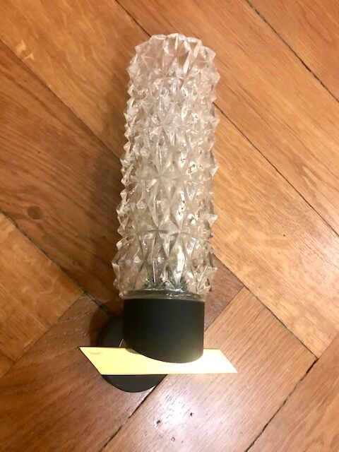 Pair of glass sonces