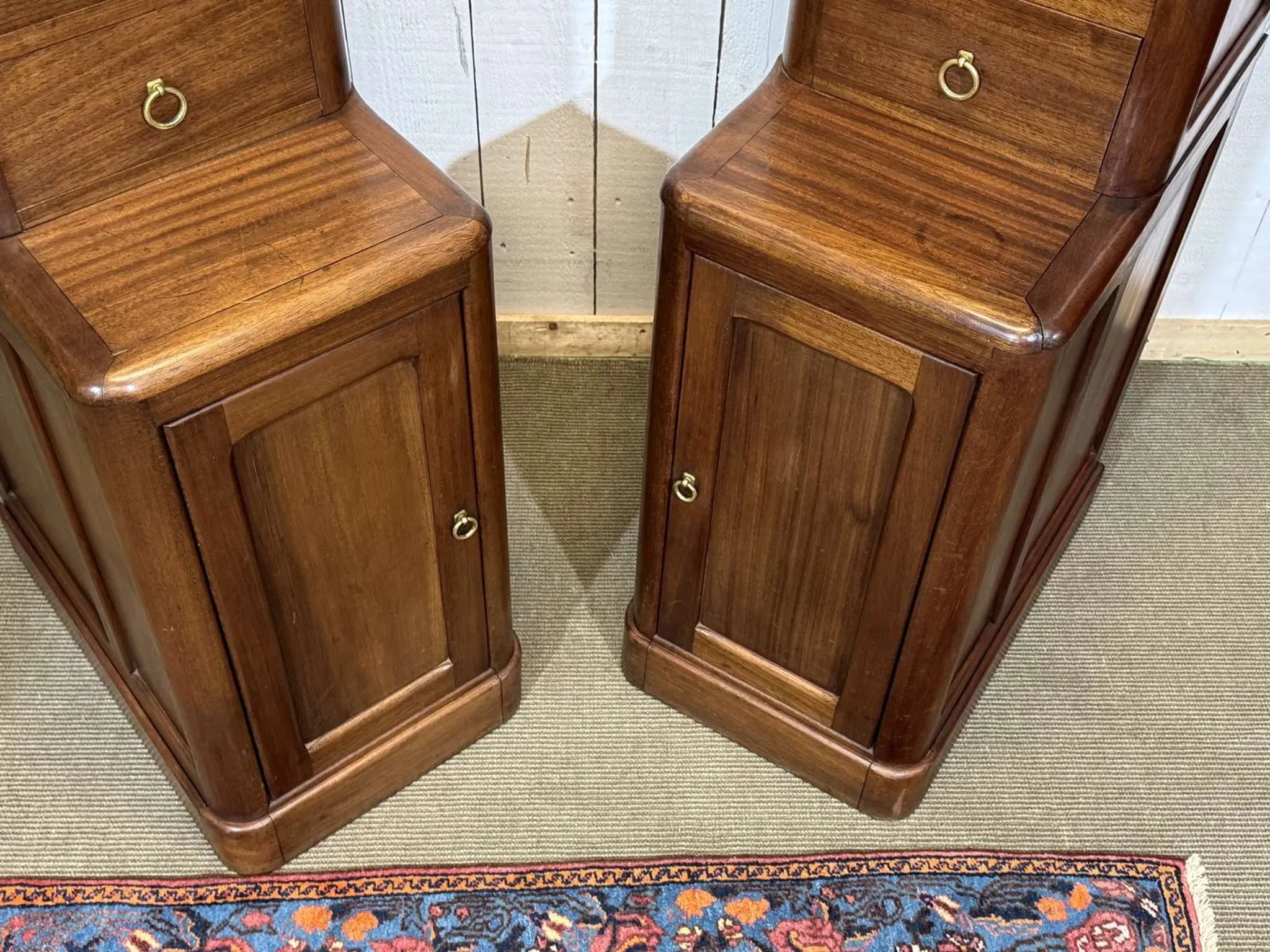 Pair of mahogany cabinets from the early 20th century.