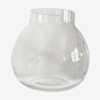 Vase boule en verre