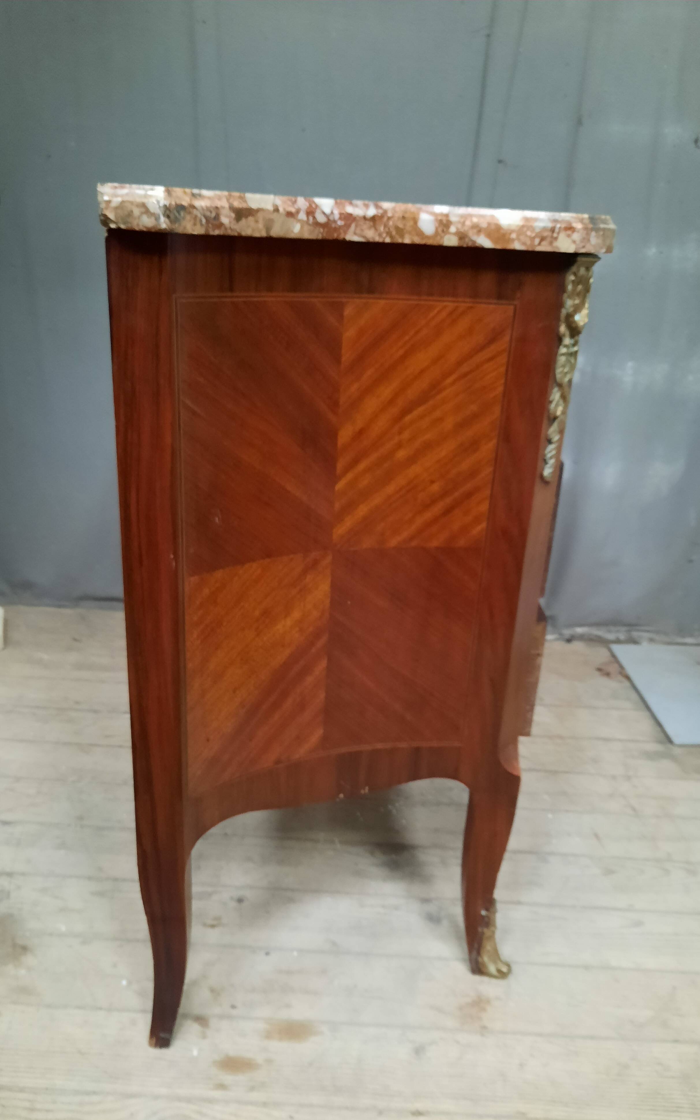 Transitional marquetry chest of drawers