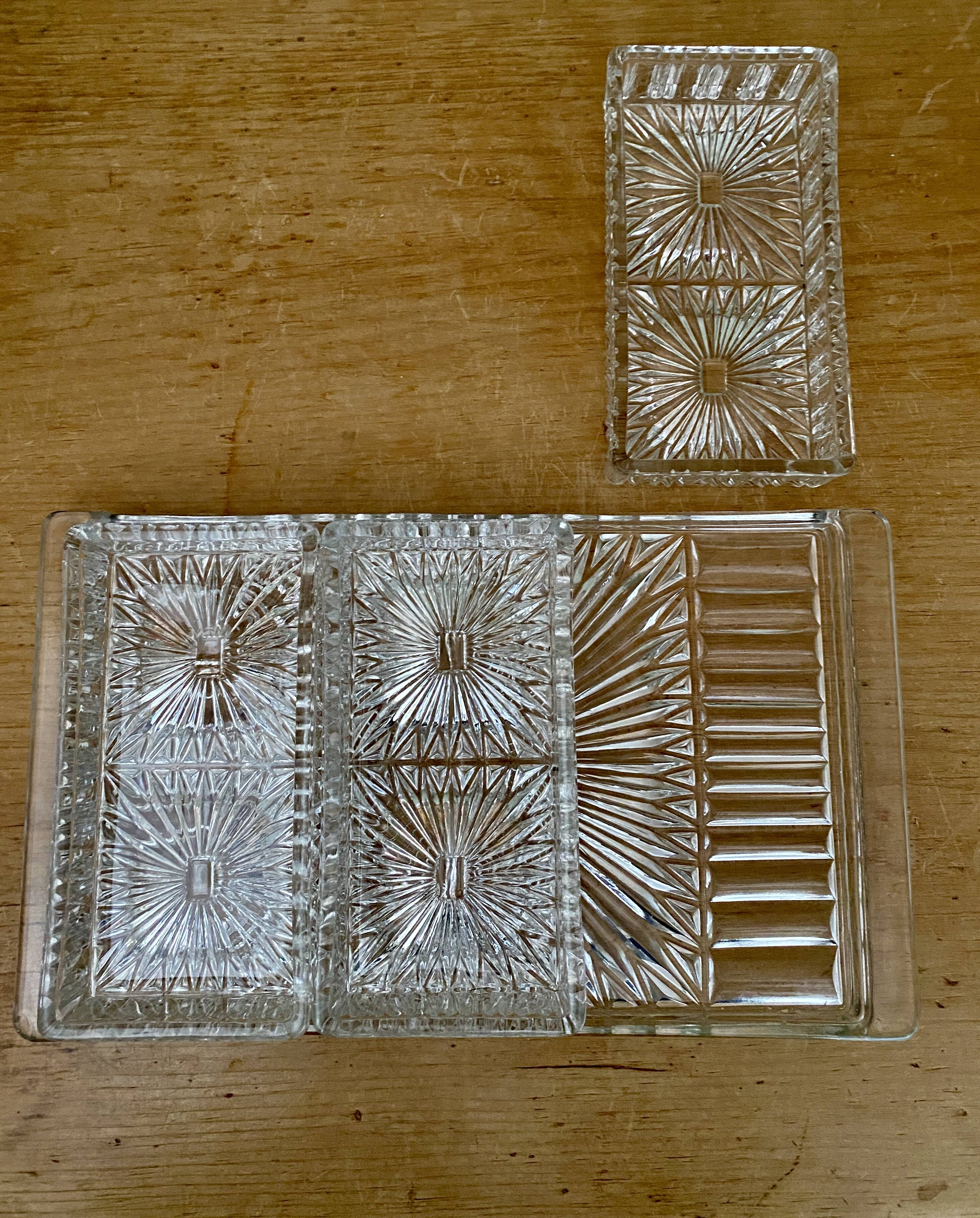 Tray and 3 vintage ramekins in worked glass