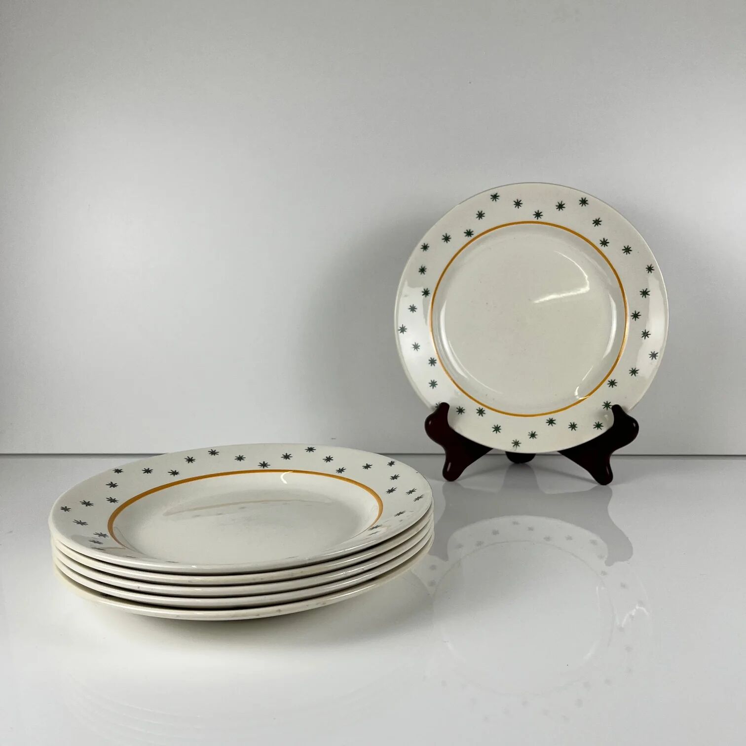 Set of 6 flat plates GIEN, Primefleur creation, model "Constellation", 1950.