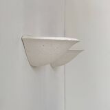 Paire d’applique vintage, plâtre blanc mat façon pierre, France, 1970