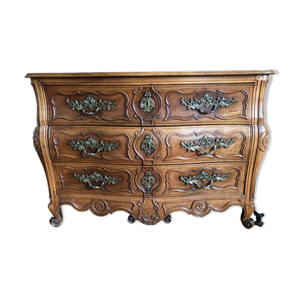 Curved chest of drawers eighteenth century