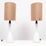 Lampes de table Kastrup en verre opalin Design par Jacob Bang années 1960 Danemark