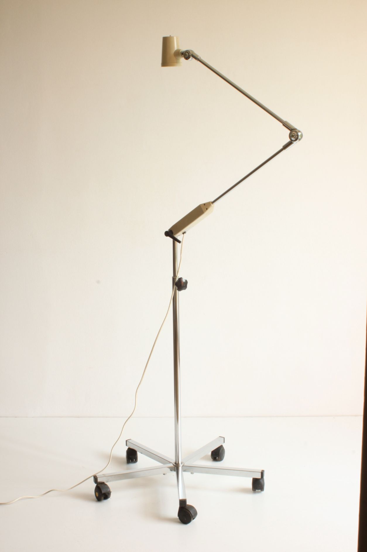 Vintage adjustable chrome medical precision light by Derungs Licht, Switzerland 1980s.