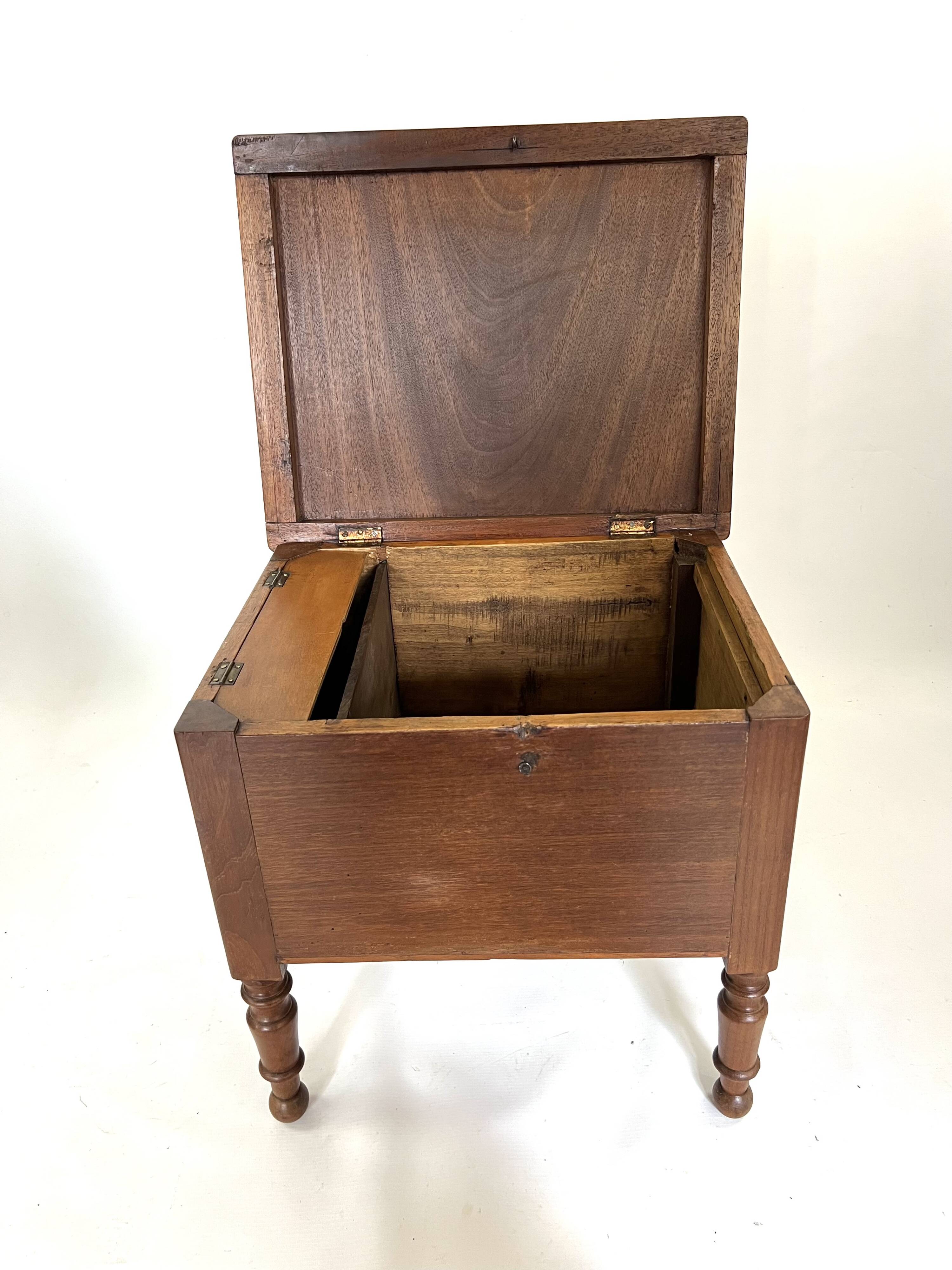 Wooden entrance chest stool