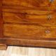 Commode en noyer de style et époque Louis Philippe