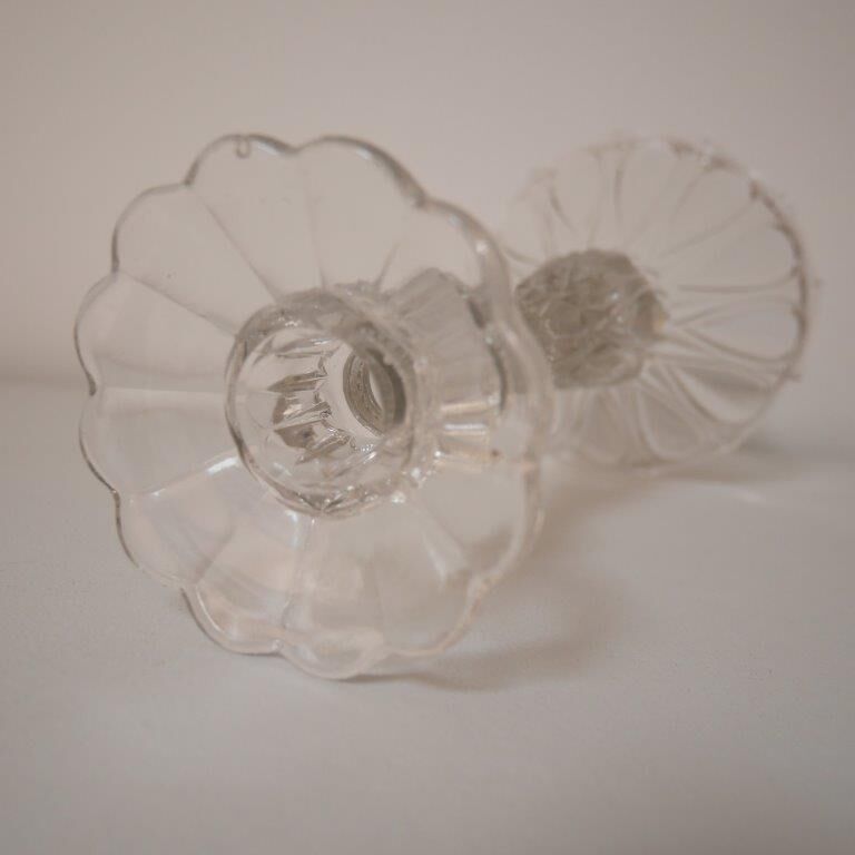 Set of 2 glass candle holders