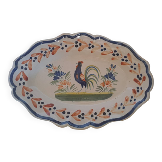 Oval plate decorated with a rooster Quimper