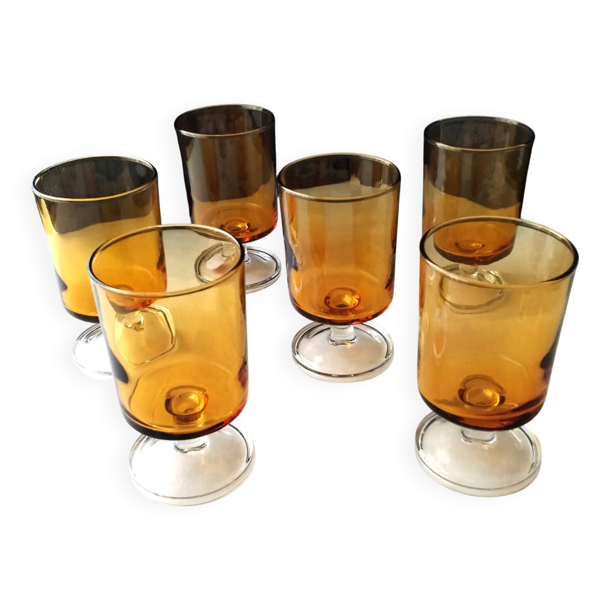 6 Luminarc wine glasses Amber colour