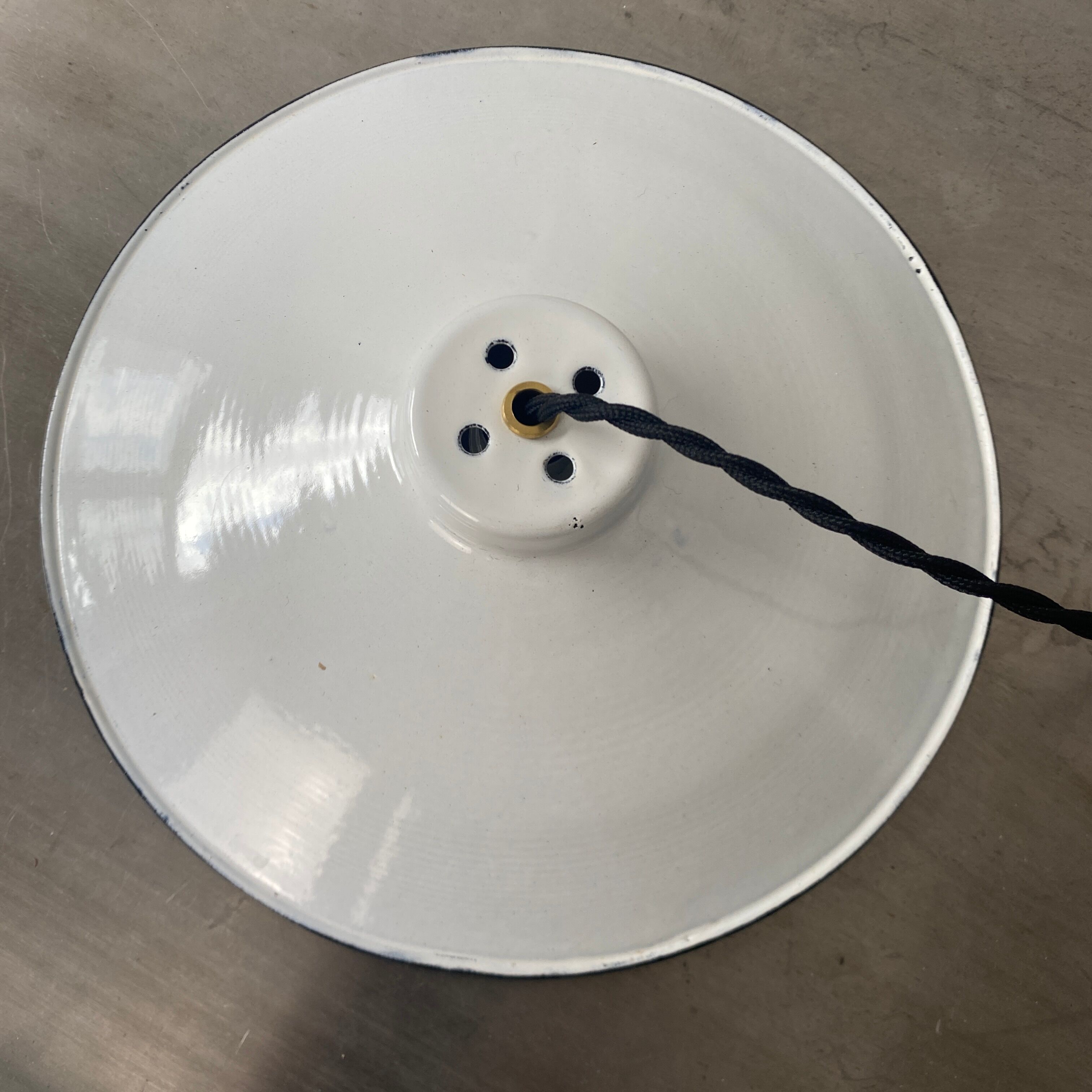 Lot 2 old white enamelled suspensions