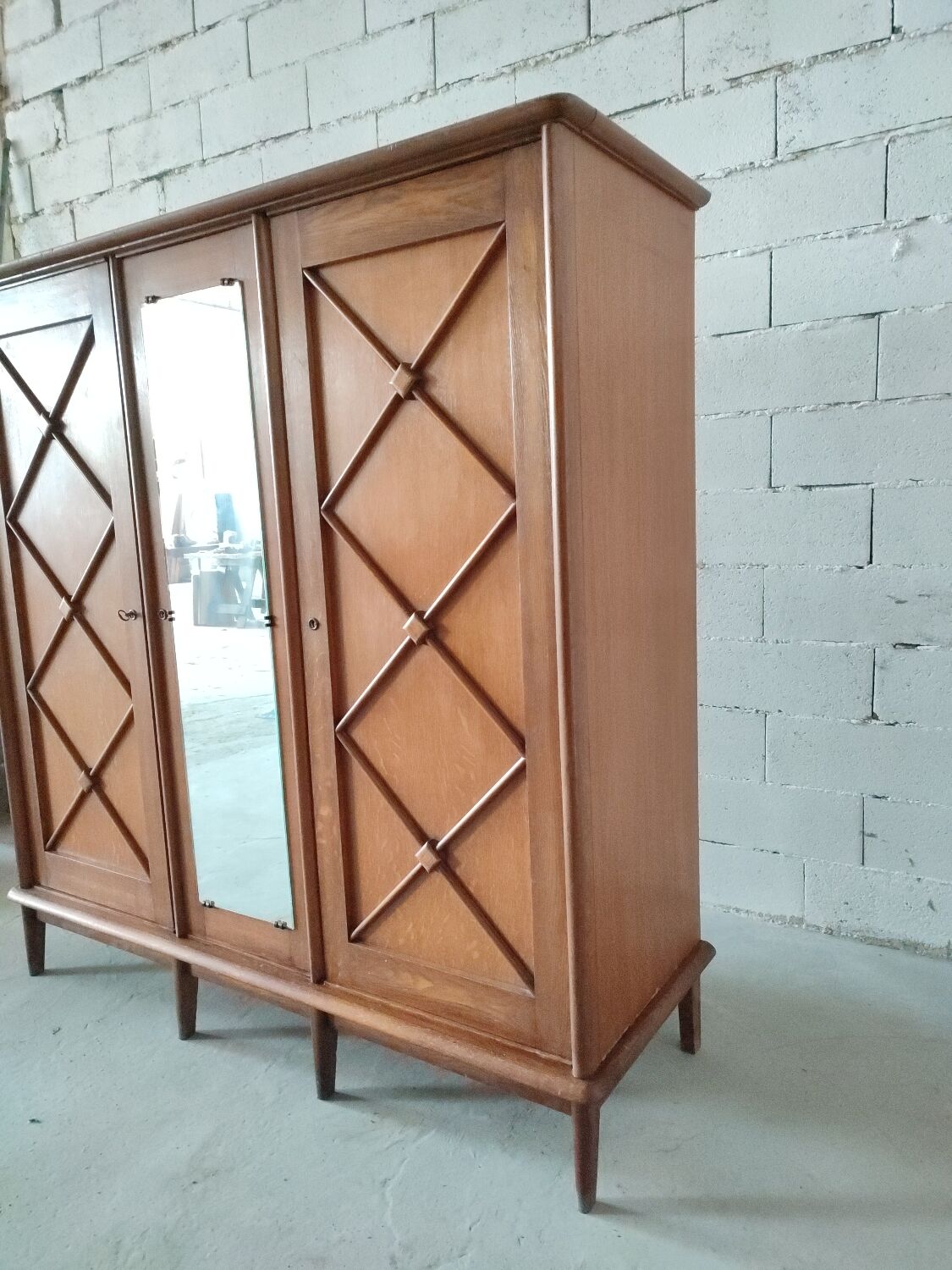 Armoire en chêne vintage