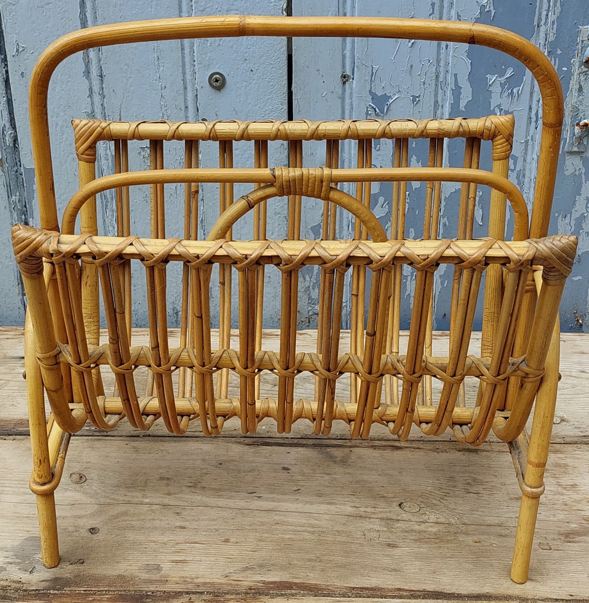 Rattan magazine door