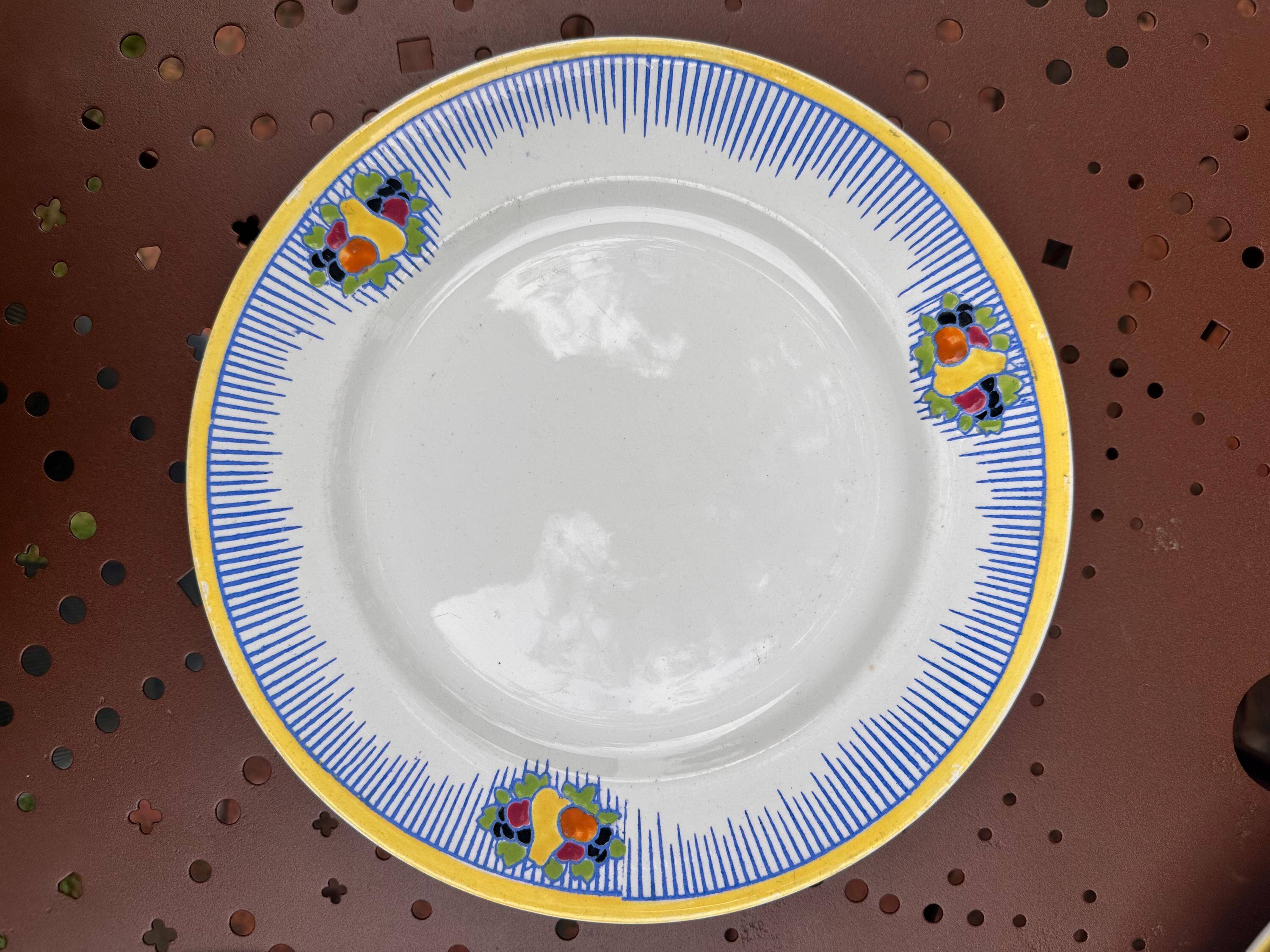 Set of 10 flat plates Boch Frères La Louvière – Art Deco fruit design