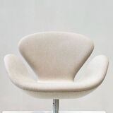 Swan chair by Arne Jacobsen for Fritz Hansen