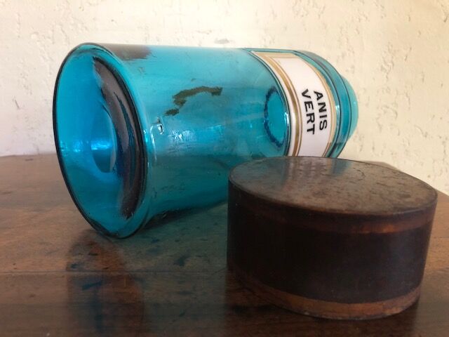 Napoleon III medicine jar