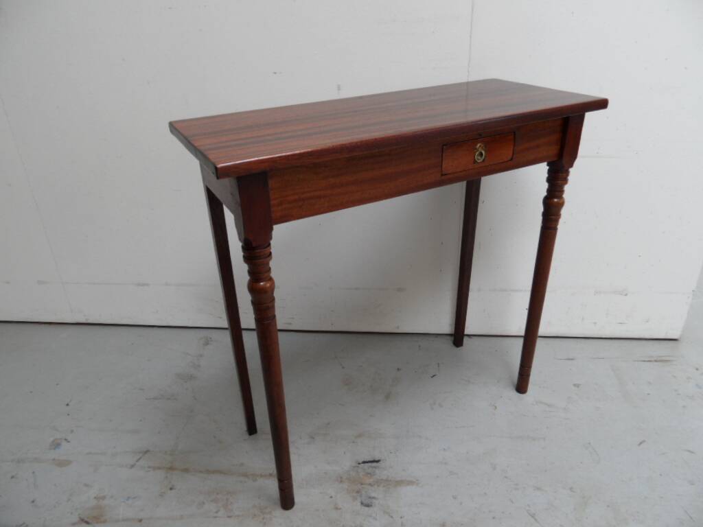 Antique mahogany sidetable