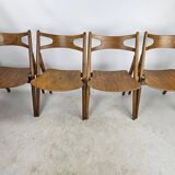 4 chaises Sawbuck de Hans Wegner, modèle CH29
