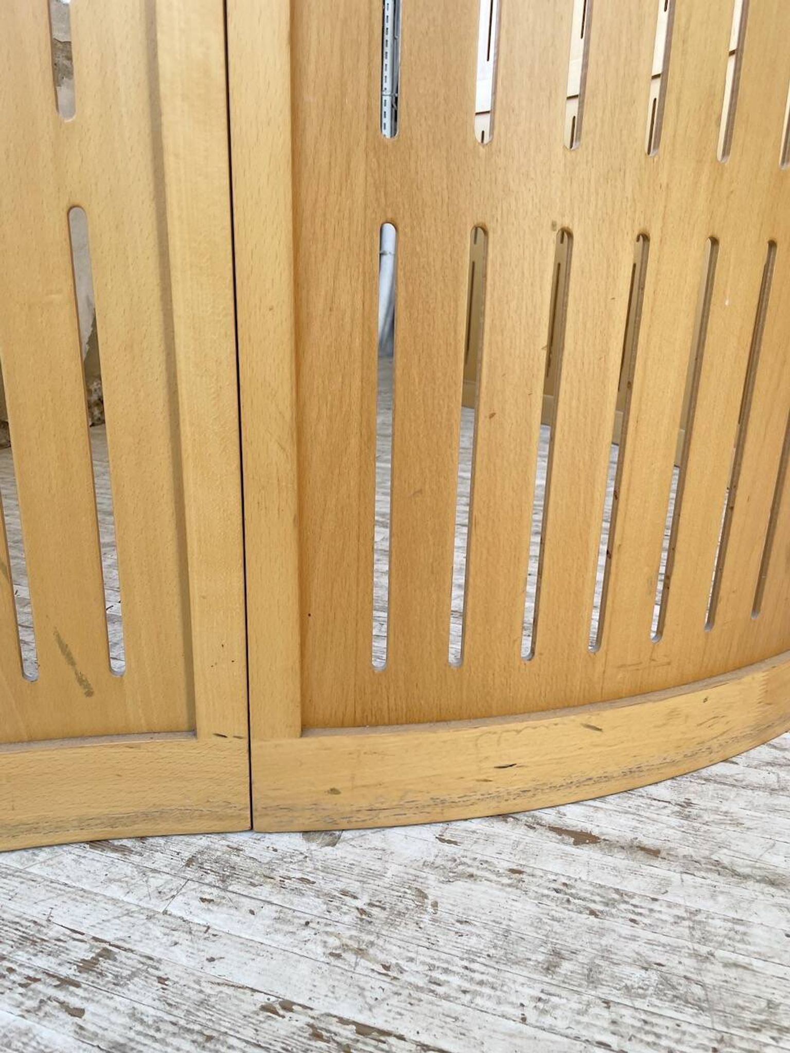 Large curved beech screen from the 80s