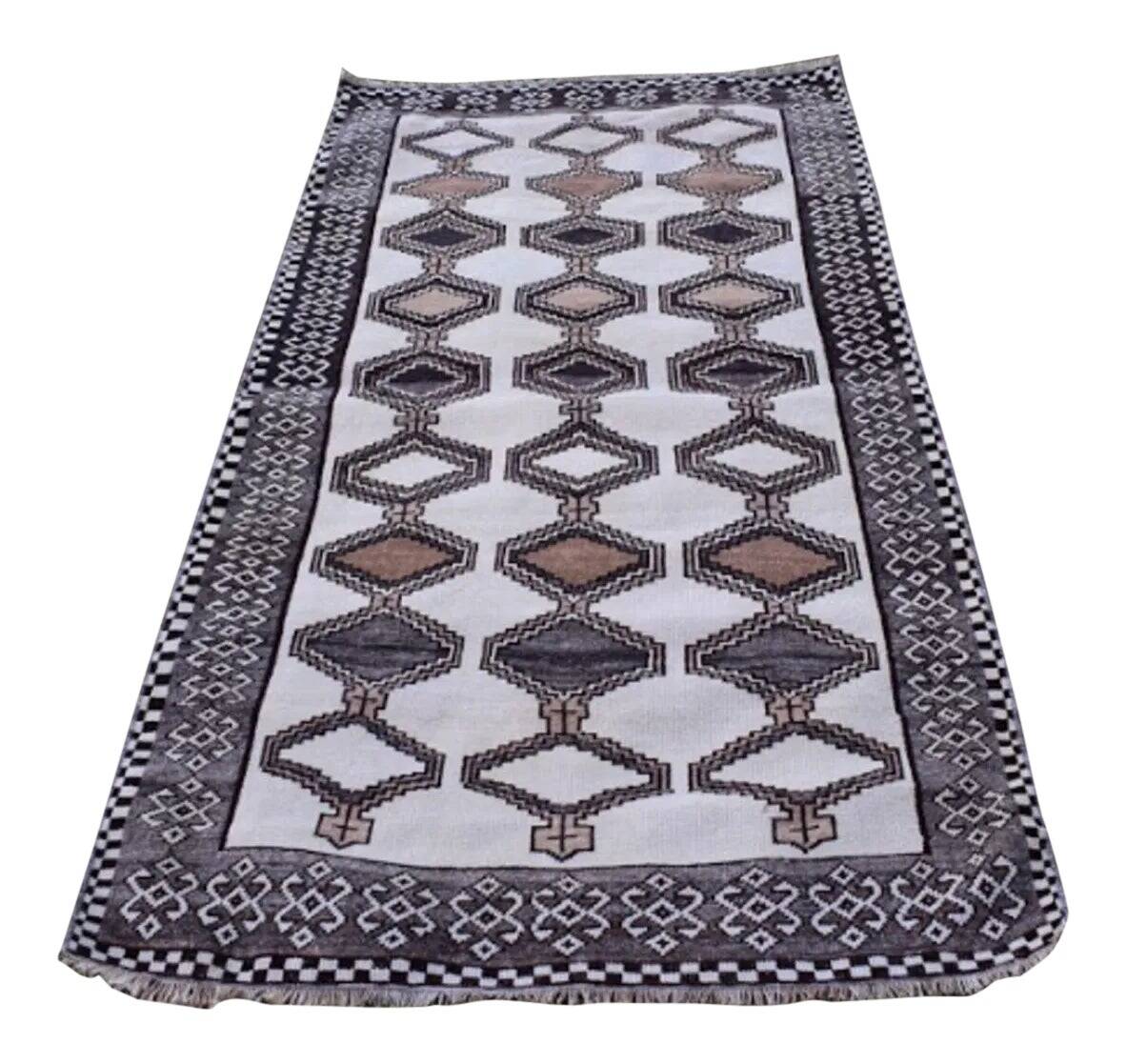 Vintage Turkish Oushak rug 103x200 cm
