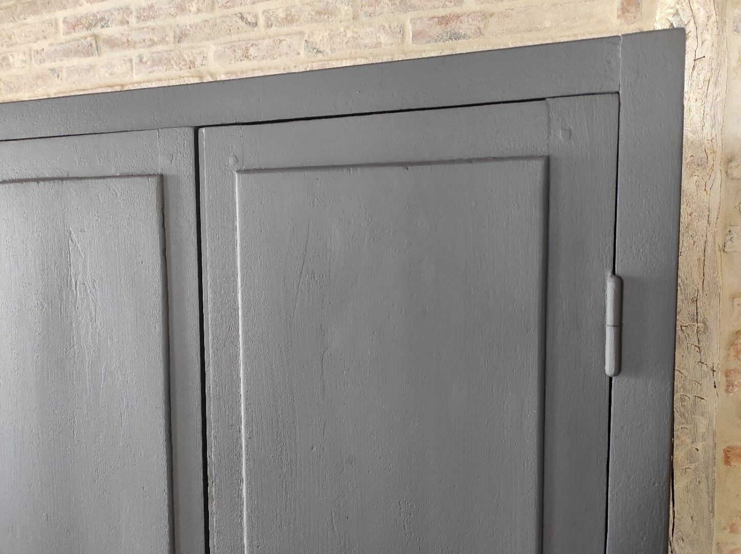 Armoire parisienne