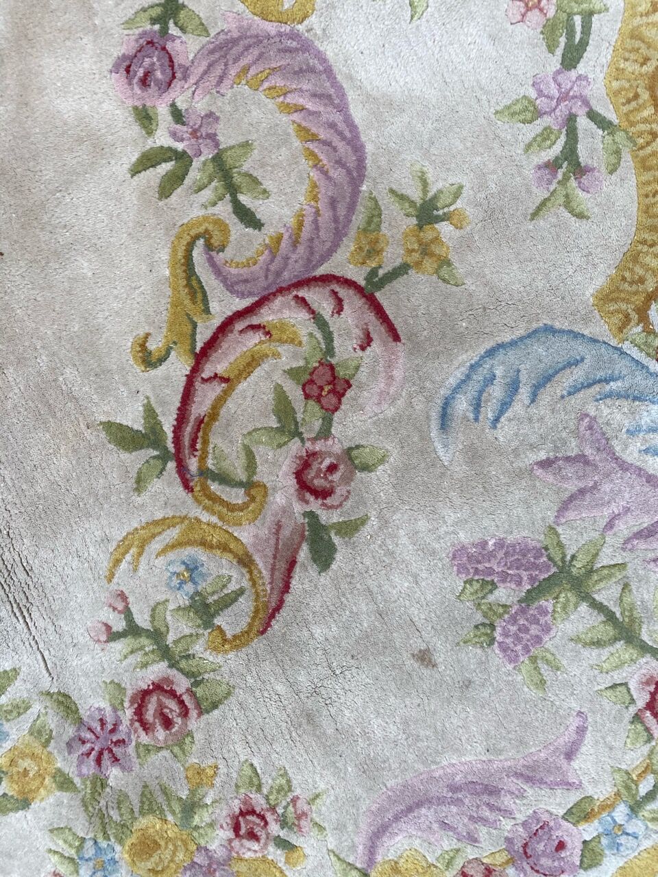 Vintage soapy style rug or Aubusson Tufté hand 170x235 cm