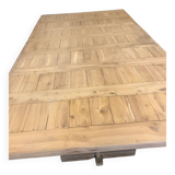Farm table