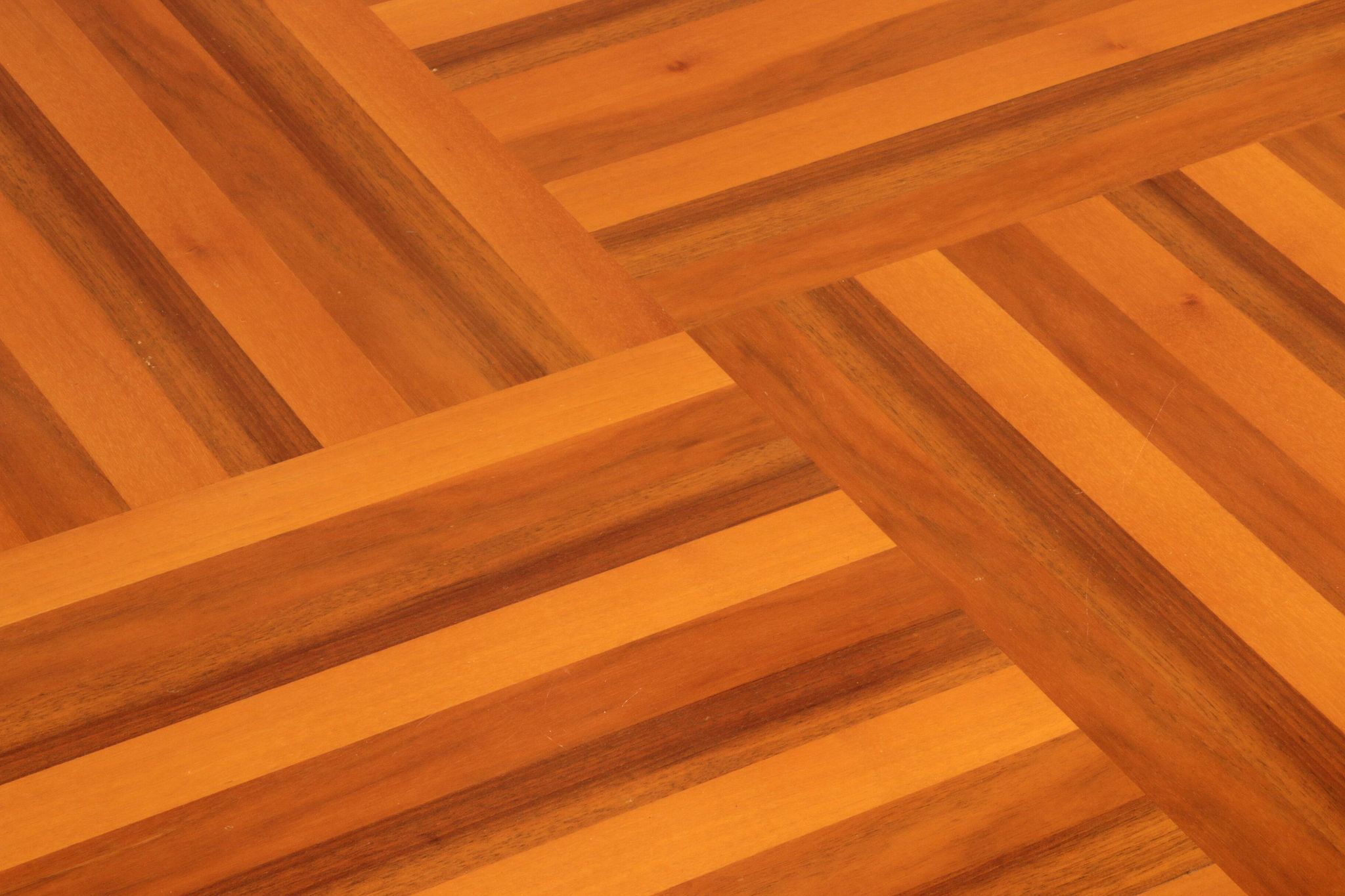 Exquisite Walnut Coffee Table – A Masterpiece of Italian Modernis