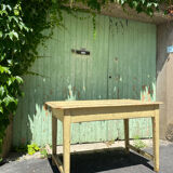 Petite table de ferme