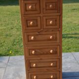 solid pine chest of drawers/chest of drawers