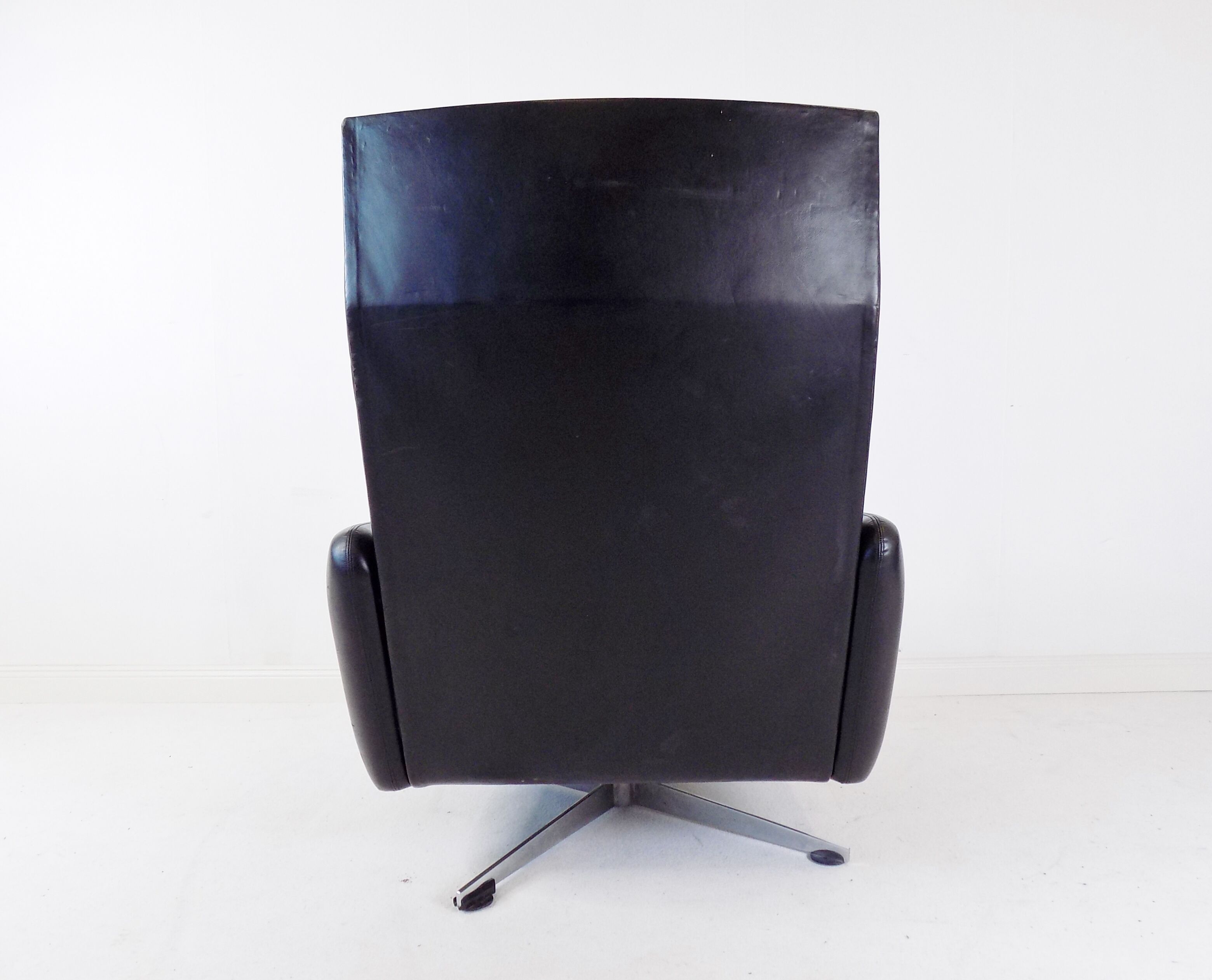 Leather armchair 60s black
