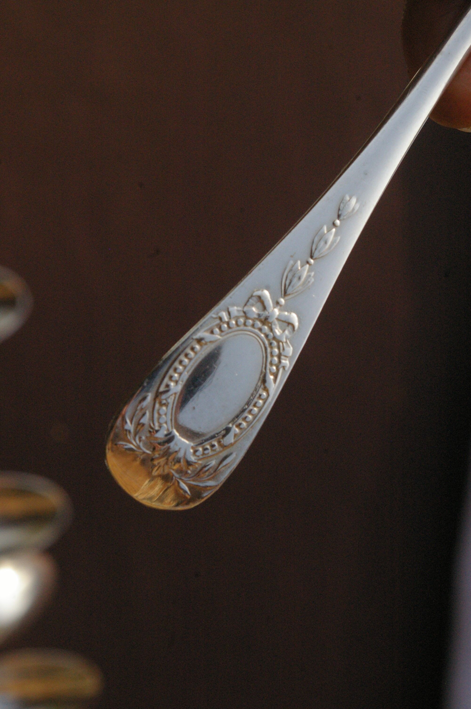 6 silver metal spoons Baguette Medallion